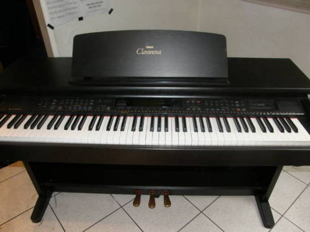 Digitalpiano / E.Piano Yamaha Clavinova - Tasteninstrumente Elektr - ratingen
