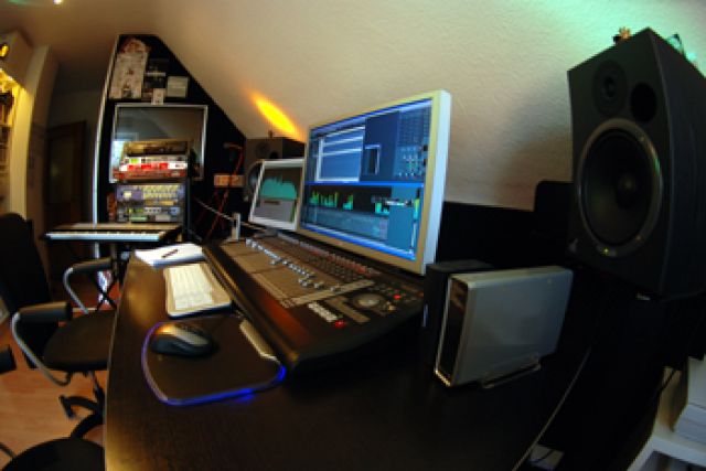 Singt euer Lied. Eine Überraschung der besonderen Art. - Tonstudio - herne