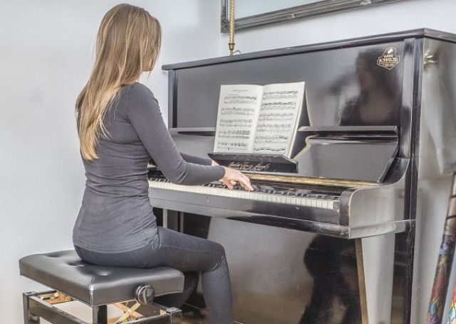 Klavierunterricht auch mobil! - Musikunterricht - St.Barbara