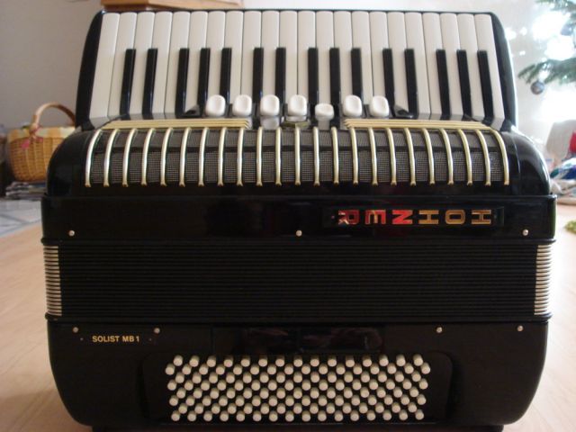 HOHNER M3 AKKORDEON - Tasteninstrumente Akustisch - Trossingen