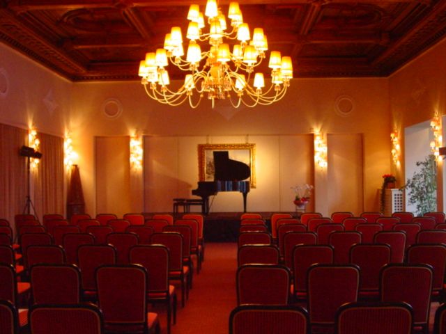 Ein einzigartiges intensives zweiwochiges Bildungsprogramm fur junge Pianisten 2 - Musikunterricht - Zurich