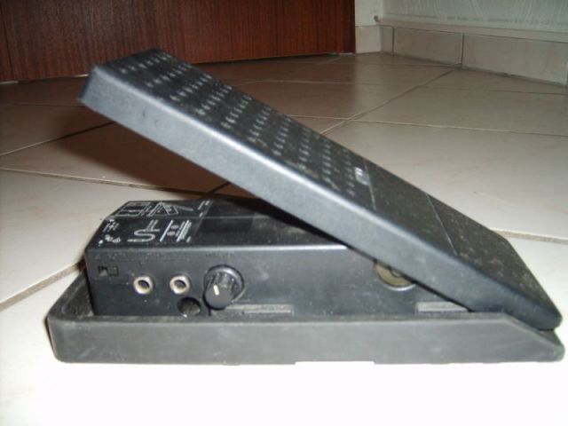 YAMAHA FC 9 FC9, FC-9 Volumenpedal Volumen und Expression Pedal  - Tasteninstrumente Elektr - Wegberg