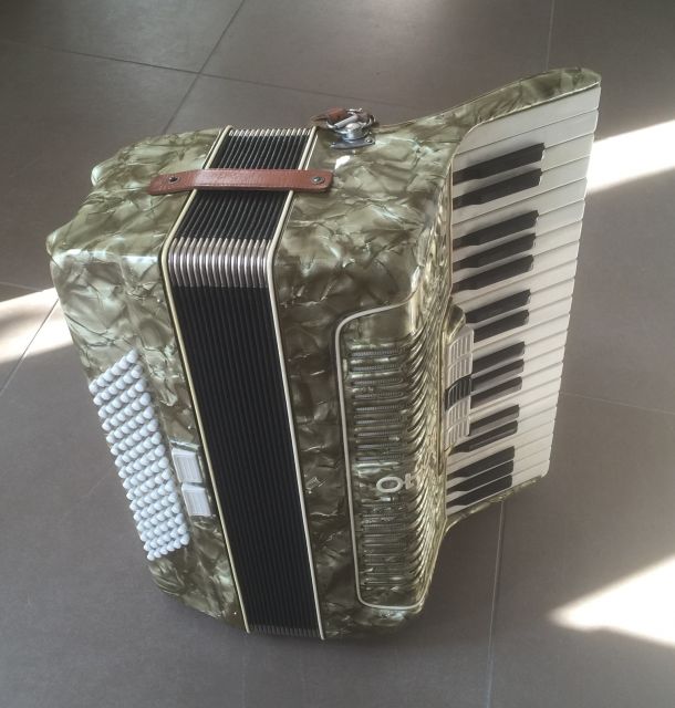 Akkordeon Solo Perlmutt Friedrich Töpel AG - Tasteninstrumente Akustisch - Zepernick 