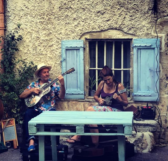 Ferienworkshop Bluesgitarre und Ukulele - Musikunterricht - Issirac