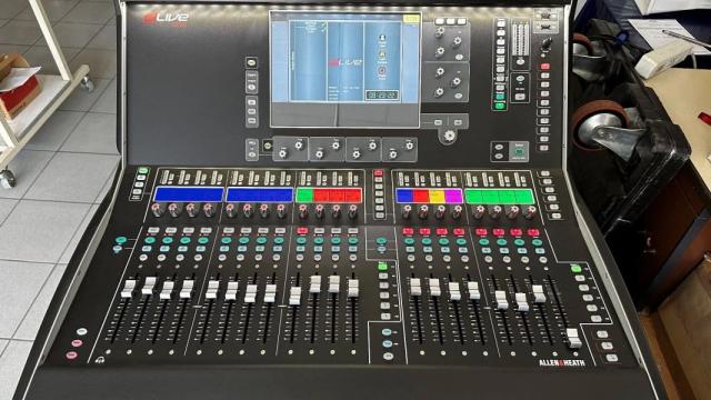 Allen & Heath DLive-Bundle C2500 + CDM48 - Tonstudio - Rügen