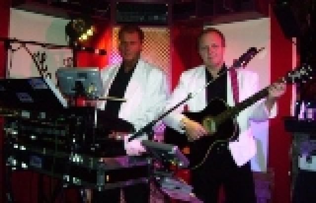 Hochzeitsduo Hochzeitsmusikduo Tanzmusikduo Alleinunterhalter Tanzband Tanzduo  - Bands - graz