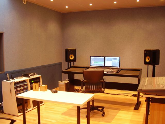 Professionelles Tonstudio - MEHZO Sound Studio - Tonstudio - Köln