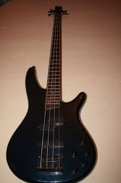 IBANEZ SR 400 Bass - aktiv - idealer Einsteigerbass / Live-Backup  - Saiteninstrumente Elektr - Essen