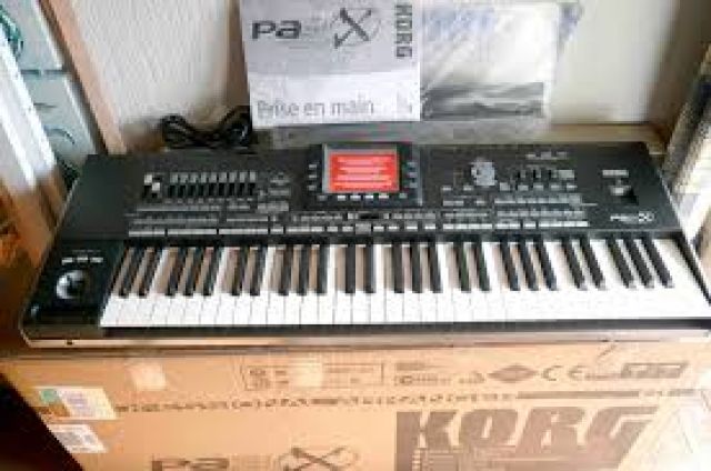 Korg Pa3x 61 Synthesizer - Tasteninstrumente Elektr - Berlin