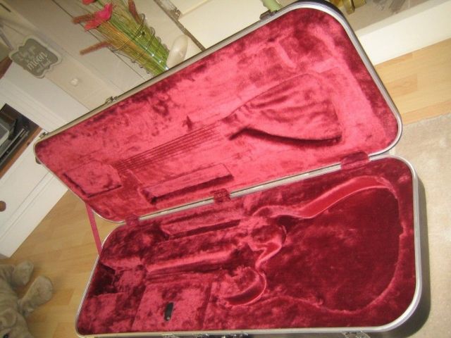 Ibanez Prestige J.Craft Gitarrenkoffer - Zubehoer für Instrumente - Rostock