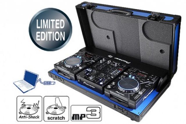 2x Limited Edition CDJ-400-K turntables  1 Limited Edition DJM-400-K 2-channel m - Dj Equipment - Berlin