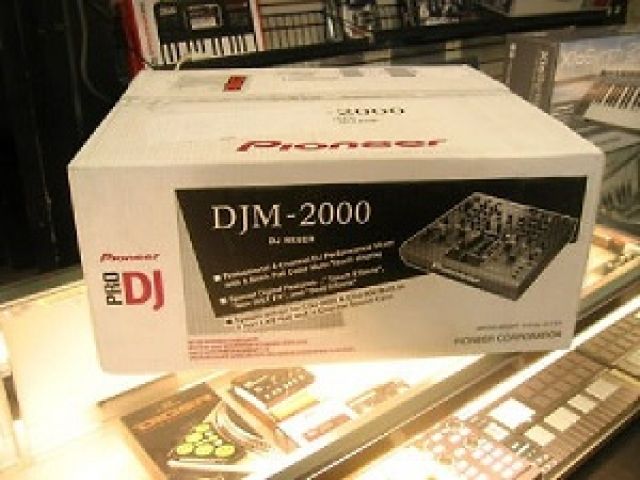 2x PIONEER CDJ 2000 & 1x DJM 2000 DJ PACKAGE....€1900 euro - Dj - Hannover