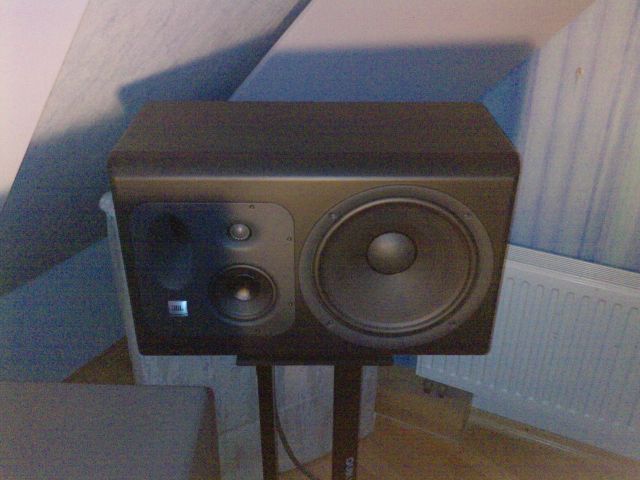 JBL LSR 6332 MIDFIELD/MAINMONITORE SUPERPREIS UND SUPER ZUBEHÖR  - Tonstudio - Harsewinkel