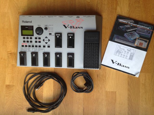 Roland V-Bass System und GK3 Pickup - Effektgeraete - Dresden
