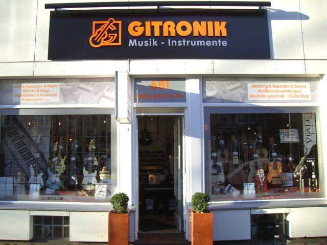 Classic / E-Akustik Gitarren und Musikzubehör -jetzt viele Angebote - Saiteninstrumente Akustisch - Hamburg