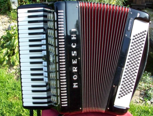 Italienisches Spitzen Akkordeon Moreschi Musette - Tasteninstrumente Akustisch - bottrop