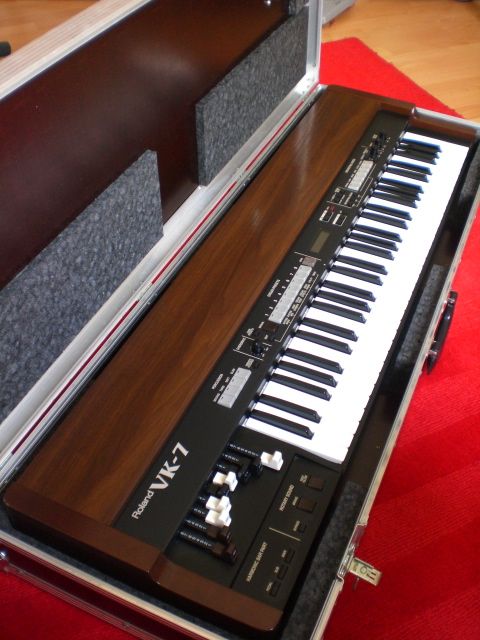 Roland VK 7 ( Hammond Clone ) - Tasteninstrumente Elektr - Frankfurt am Main
