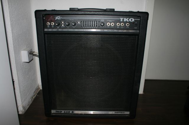 PEAVEY TKO 115 S 75 Watt Basscombo - Verstaerker - Essen