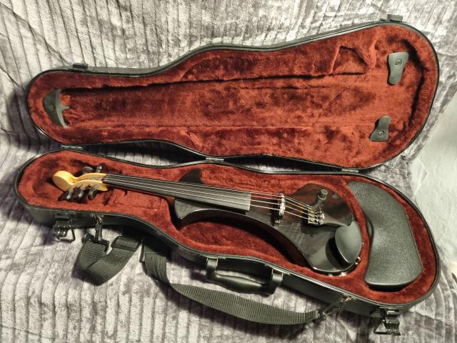 ZETA JV25 E-Geige/Violine 5-Saiter im Strados Modern Design - Saiteninstrumente Elektr - Velbert