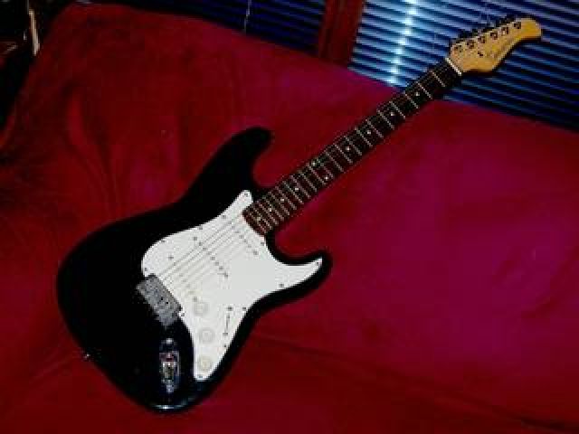Tenson Strat - Saiteninstrumente Elektr - karlsruhe