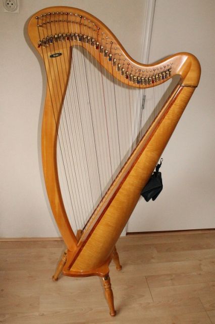 Harfe 34 Saiten Aoyama mit Haken - Saiteninstrumente Akustisch -  t Loo Oldebroek