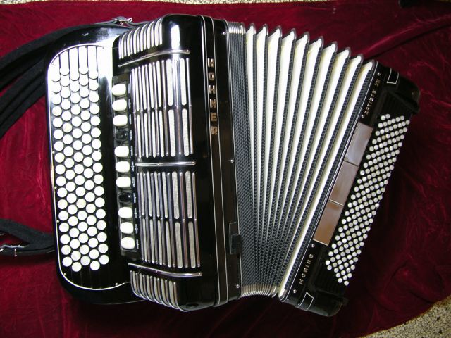 Hohner Morino Artiste XII, 5 Reihen C-Knopfgriff  + 3 Reihen M III - Tasteninstrumente Akustisch - Karlsruhe