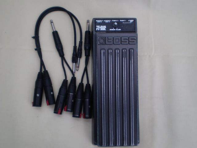 Boss FV 300L Stereo - Volumenpedal, Expressionpedal, sehr stabil  - Zubehoer für Instrumente - Stade